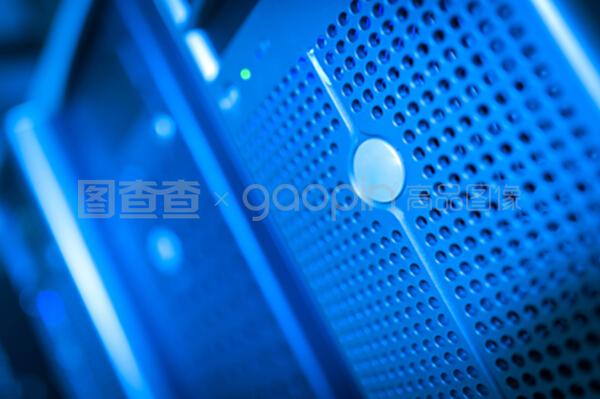 網(wǎng)絡(luò)服務器與云計算裝備技術(shù) 賦能現(xiàn)代企業(yè)數(shù)字化轉(zhuǎn)型的核心力量